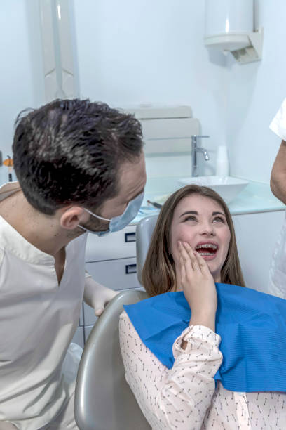 Best Dentist Open on Weekends  in Rio, WI